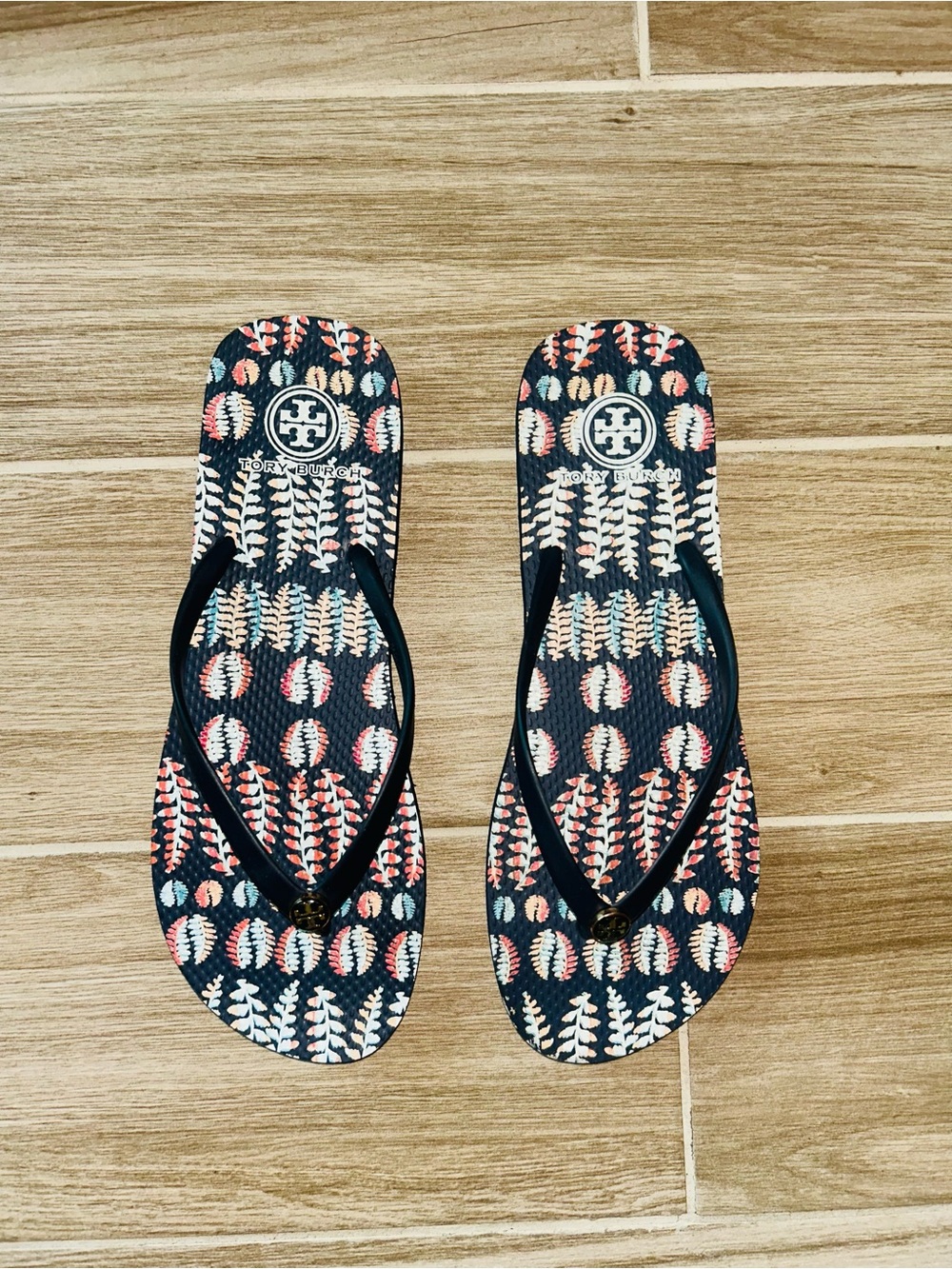 Tory Burch Navy Floral-Print Flip Flops with Black Straps Size 10 Sandals